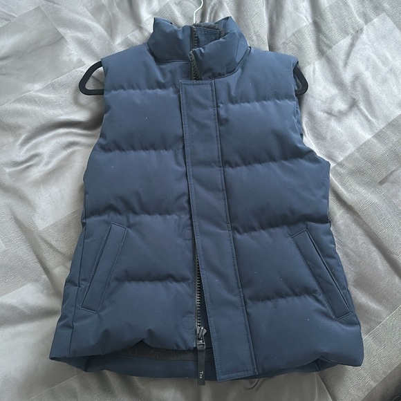 NAVY Powder Parka Vest (better than Super Puff) - Picture 6 of 7